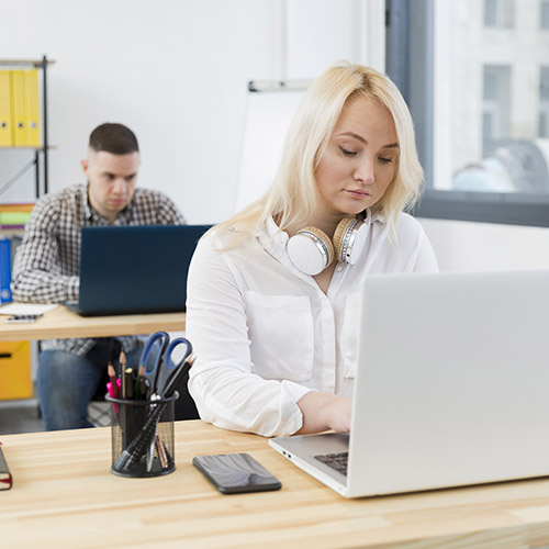 Serviços combinados de escritório e apoio administrativo